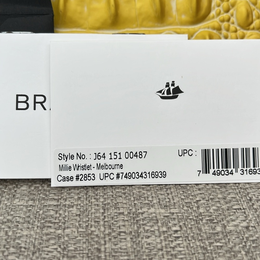 BRAHMIN | MILLIE WRISTLET - Picture 8 of 9